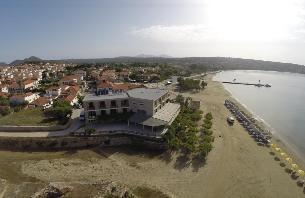 Methoni Beach Hotel Exteriör bild