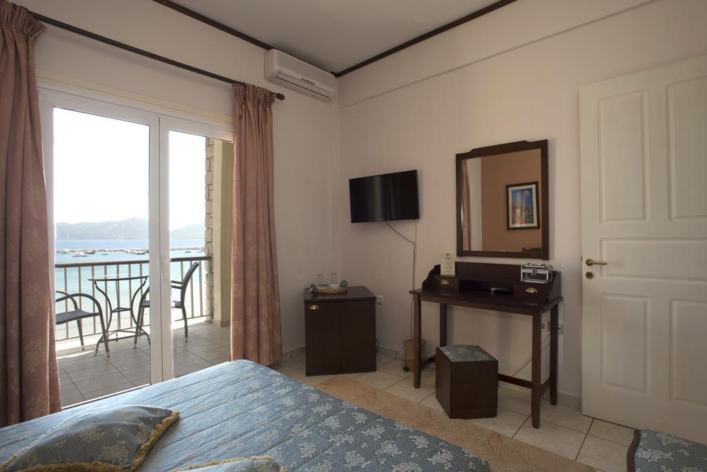 Methoni Beach Hotel Exteriör bild