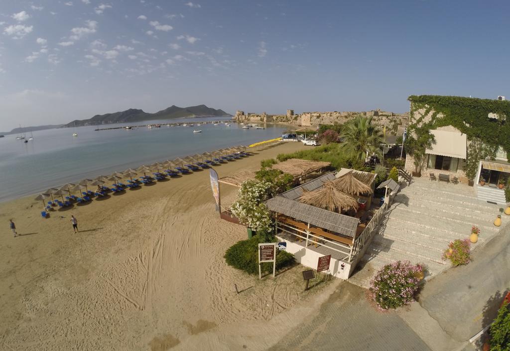 Methoni Beach Hotel Exteriör bild