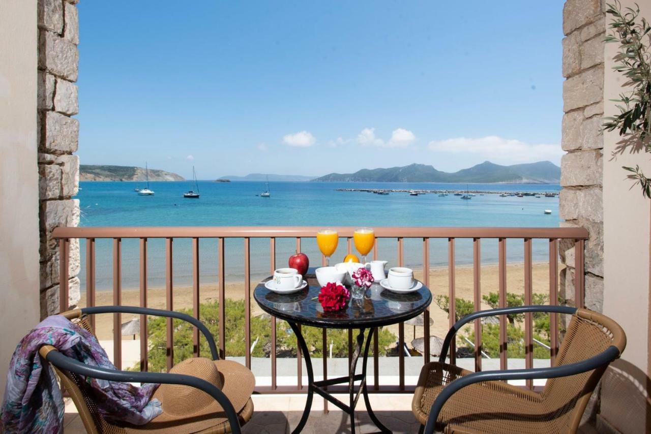Methoni Beach Hotel Exteriör bild